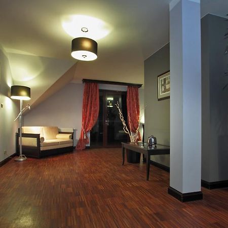 Maranello Villa Otwock Exterior photo